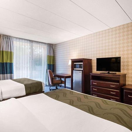 Quality Inn West Springfield Exterior foto