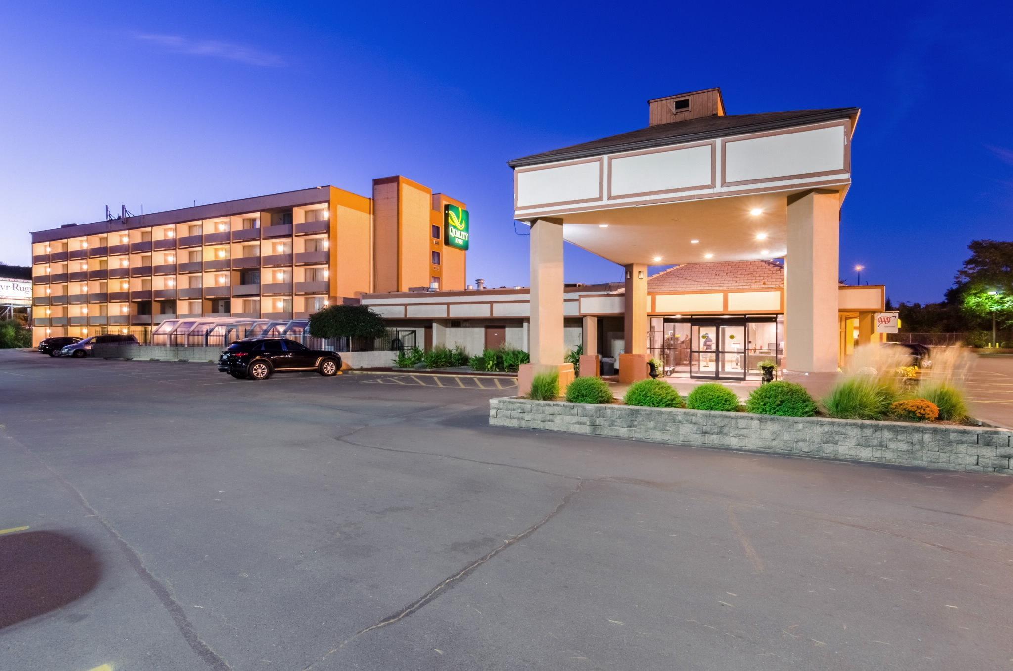 Quality Inn West Springfield Exterior foto